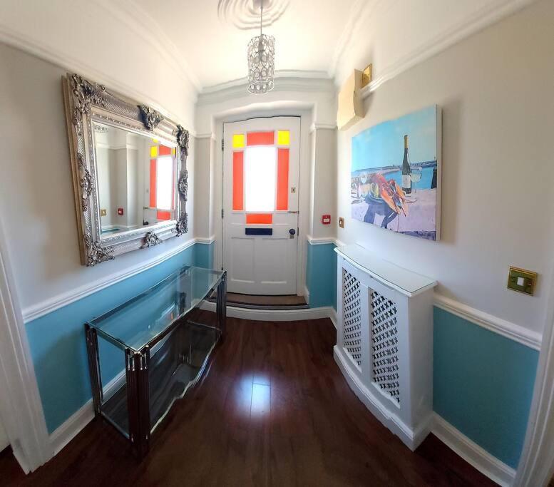 Beautifully Appointed, Period Seaside